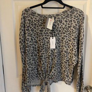 *NWT* Black & Gray Cheetah Print Long Sleeve Top